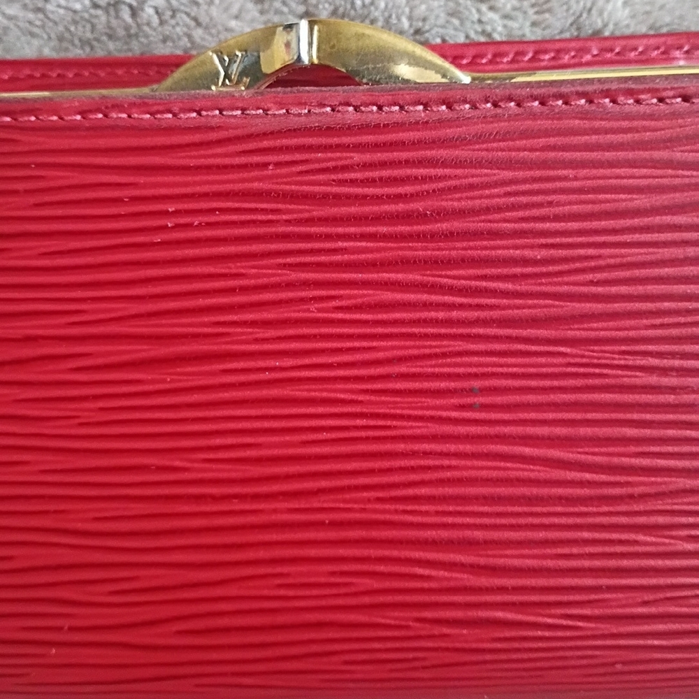 Authentic Louis Vuitton Red Epi Leather Wallet Ho - Picture 2 of 11